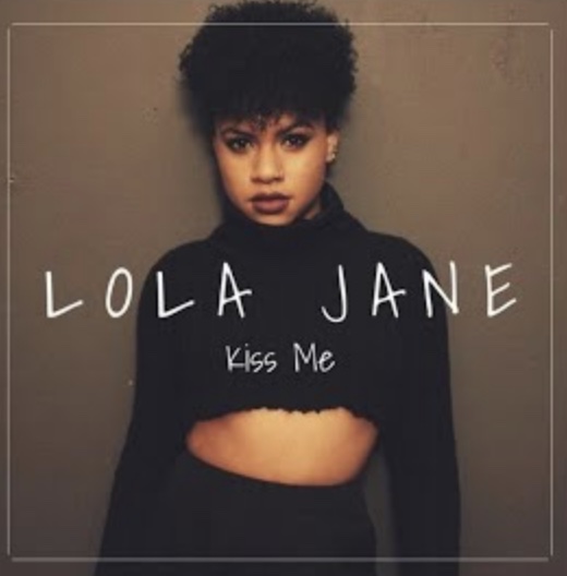 lola jane kiss me